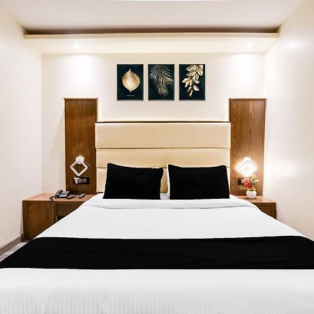 Super Collection O Andheri Near Western Express Highway 뭄바이 외부 사진